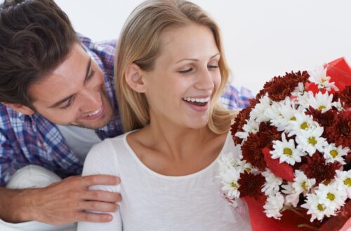 7 Things A Married Man Should Never Buy For Another Woman