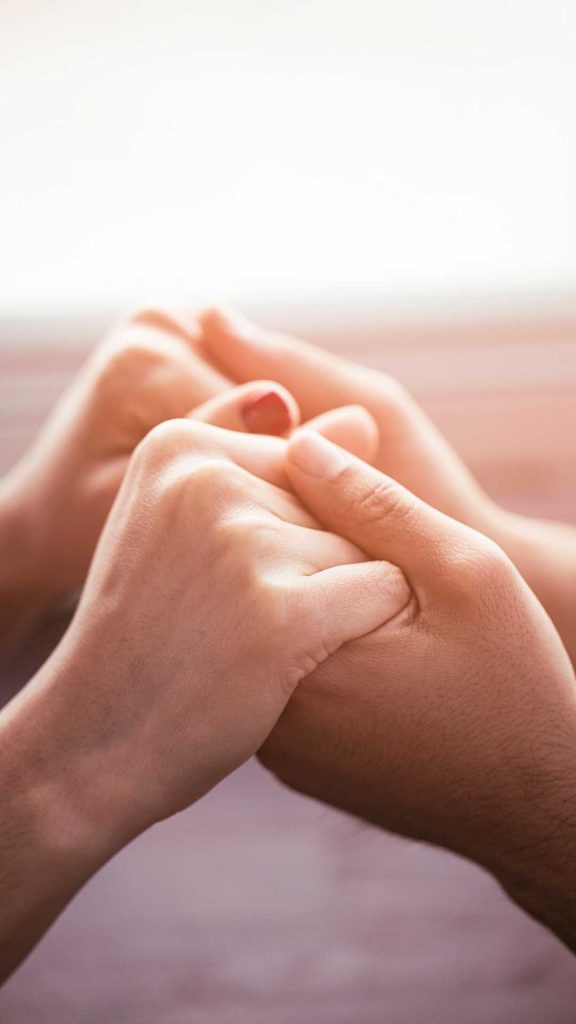 How to Use Affirmations to Boost Relationship Positivity